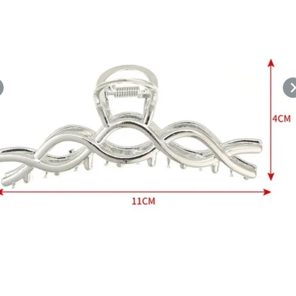 Designers Brands For Customers That Love To Wear Casual and Elegant Accessories; main image 9